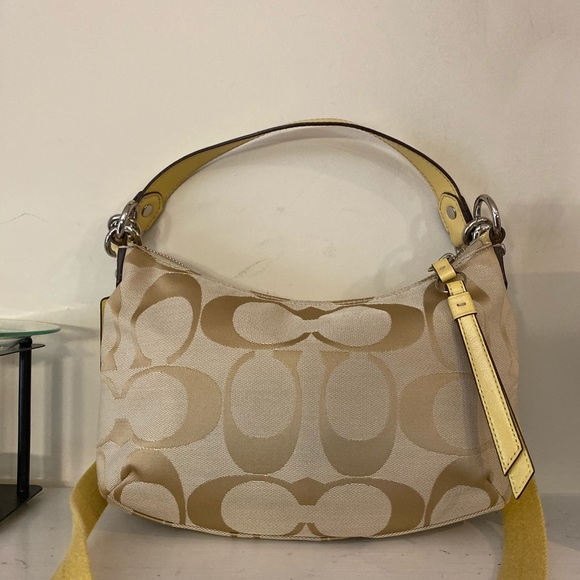 Coach Yellow Canvas Crossbody Bag.❤️❤️❤️ - Picture 2 of 8